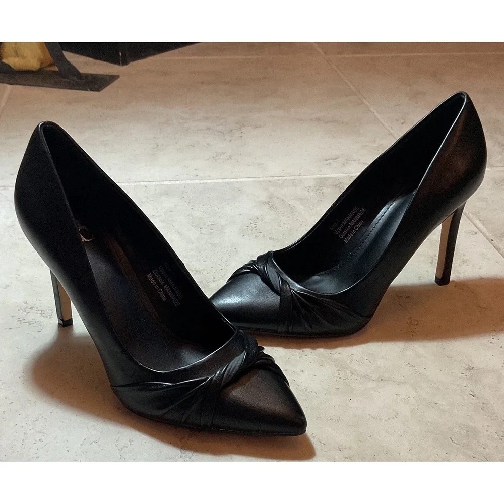 New York & Company Monique Black Heels, Women's Size 7, And Xtra Heel Tips